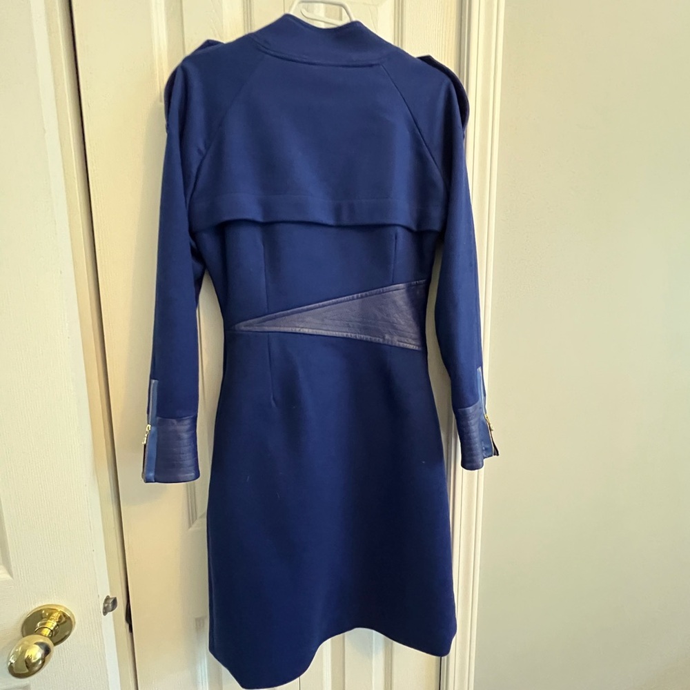 Gorgeous Sapphire Blue Designer Coat with Gold Lining - Picture 13 of 15